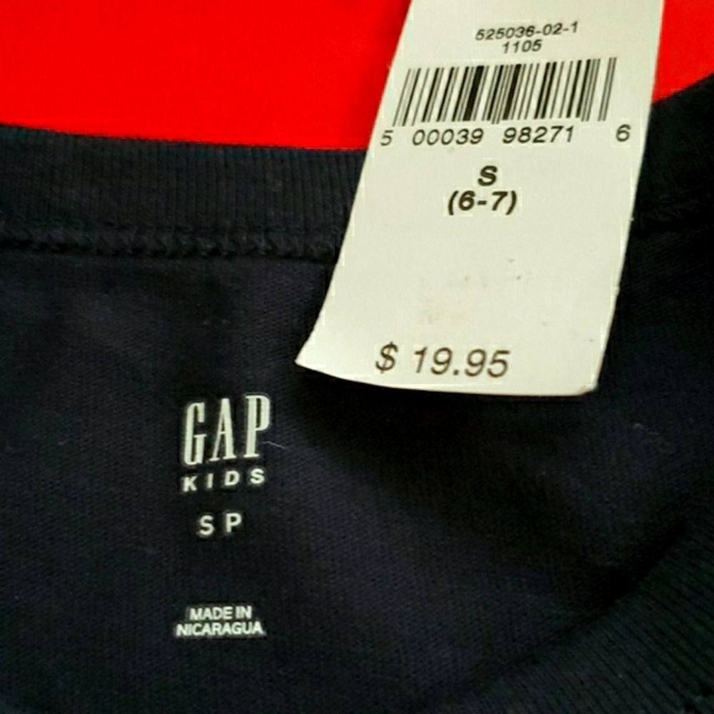 NWT: BOYS GAP GRAPHIC LONG SLEEVE TEE-SHIRT - Picture 3 of 3